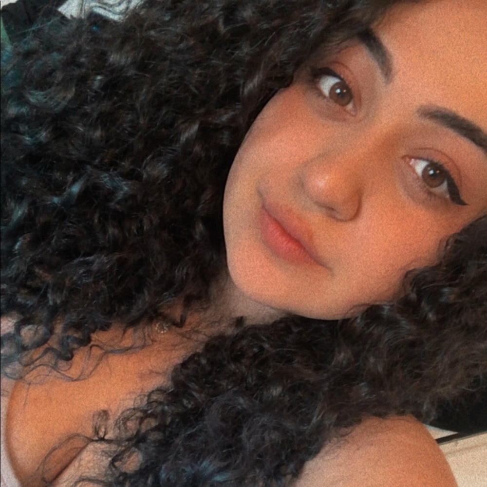 Meet your Posher, Maral